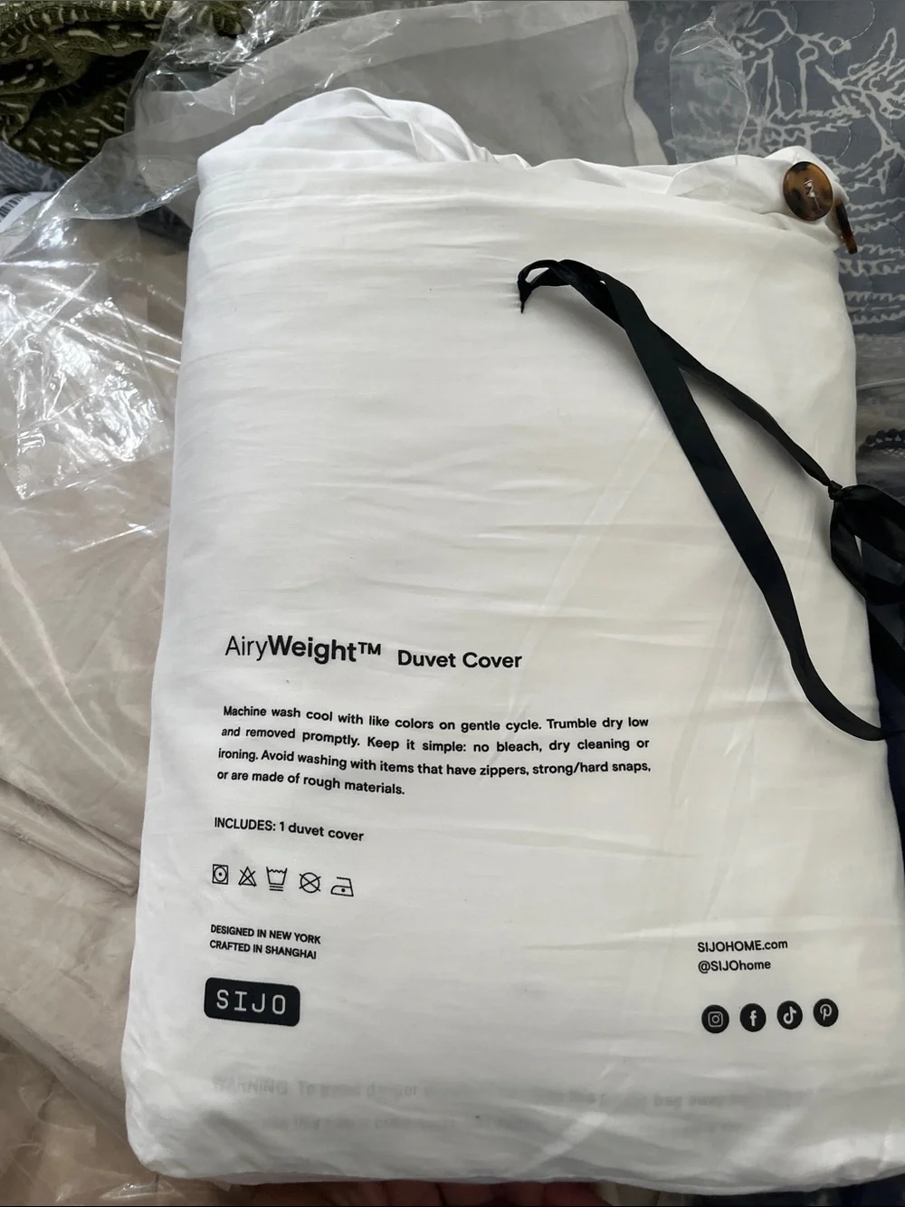 AiryWeight White Cooling Eucalyptus Duvet Cover